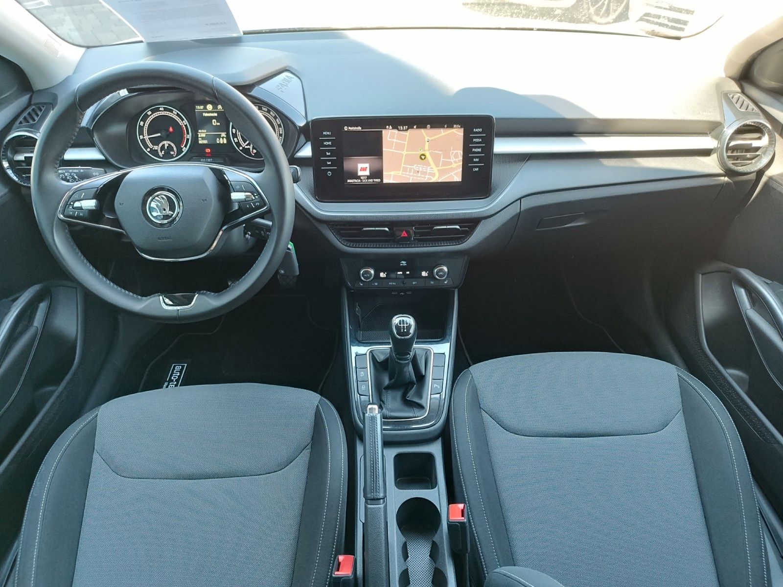 Fahrzeugabbildung SKODA Fabia Ambition 1,0 TSI 70 kW 5-Gang NAVI,SHZ,KAM