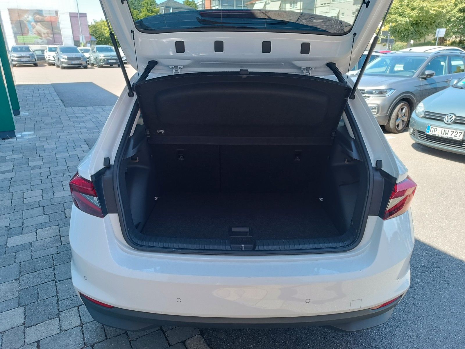 Fahrzeugabbildung SKODA Fabia Ambition 1,0 TSI 70 kW 5-Gang NAVI,SHZ,KAM
