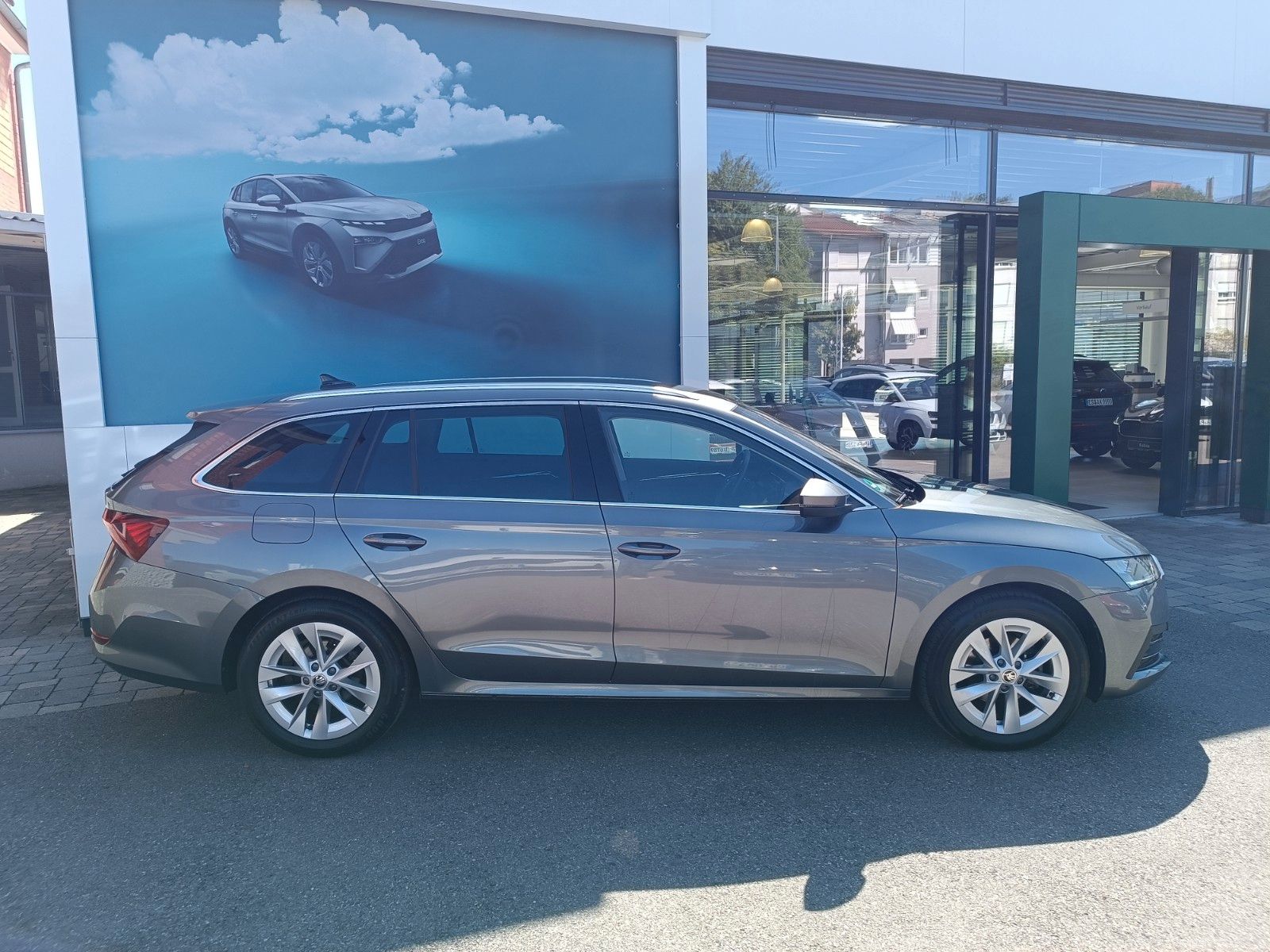 Fahrzeugabbildung SKODA Octavia Combi Style 1.5 TSI, DSG,NAVI CLIMA, SH