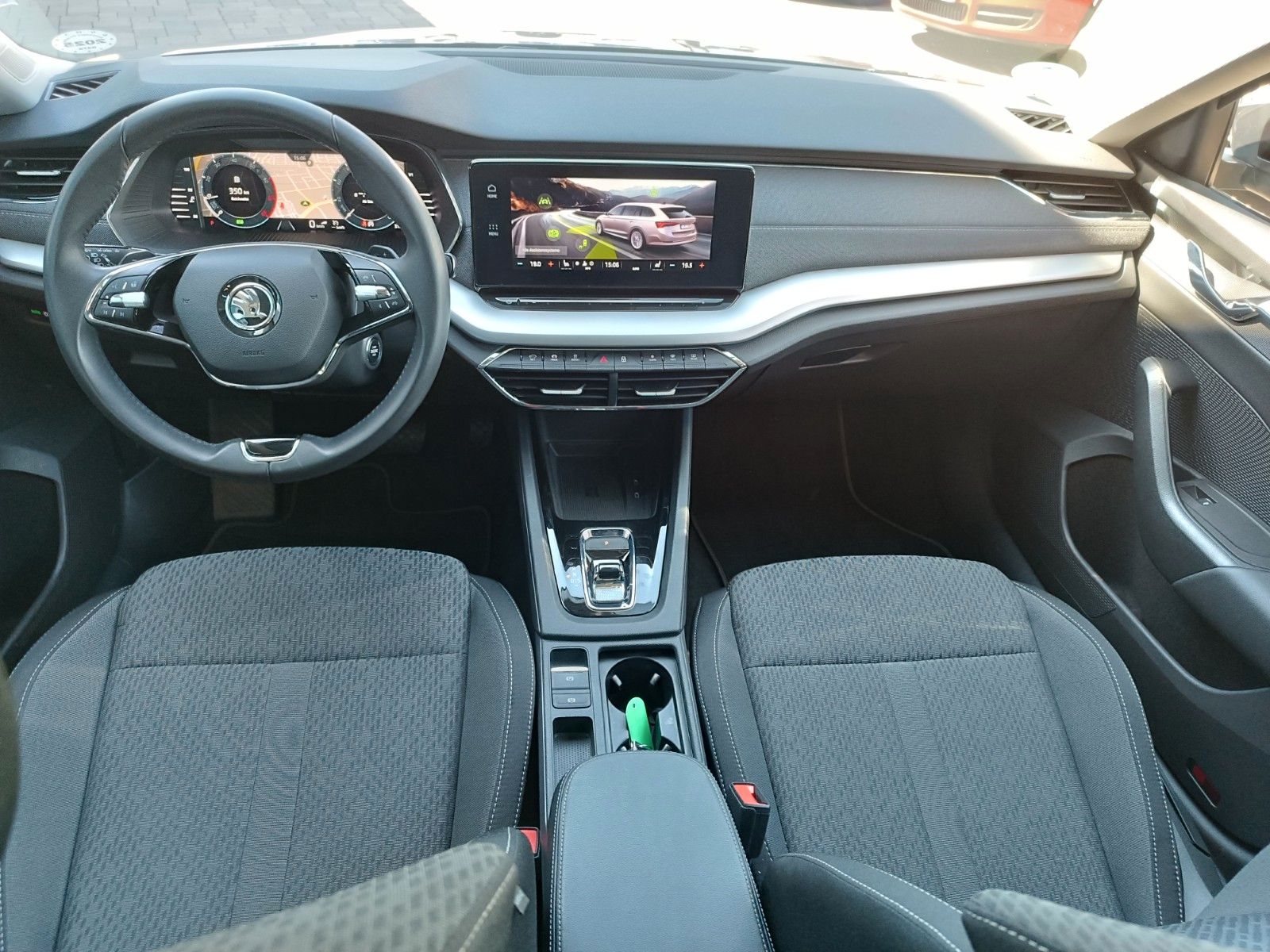 Fahrzeugabbildung SKODA Octavia Combi Style 1.5 TSI, DSG,NAVI CLIMA, SH