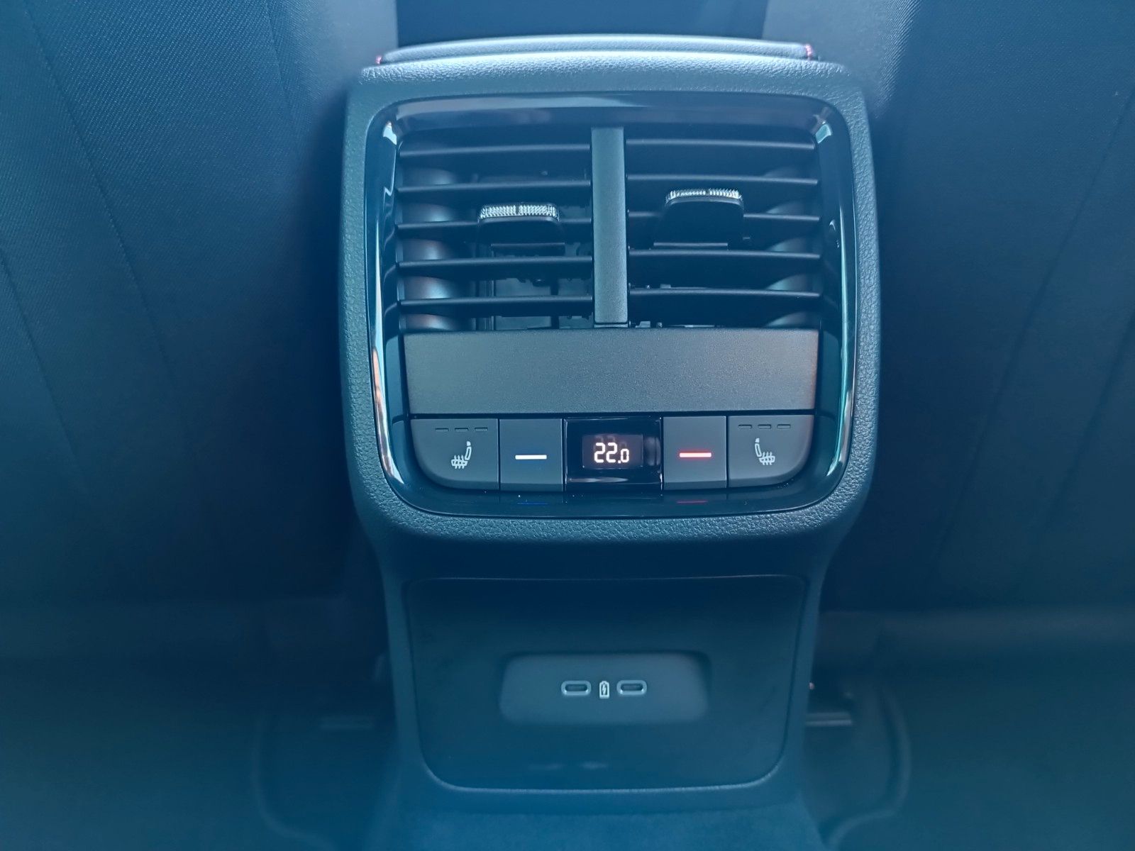 Fahrzeugabbildung SKODA Octavia Combi RS 2.0 TDI 147kW DSG ACC,