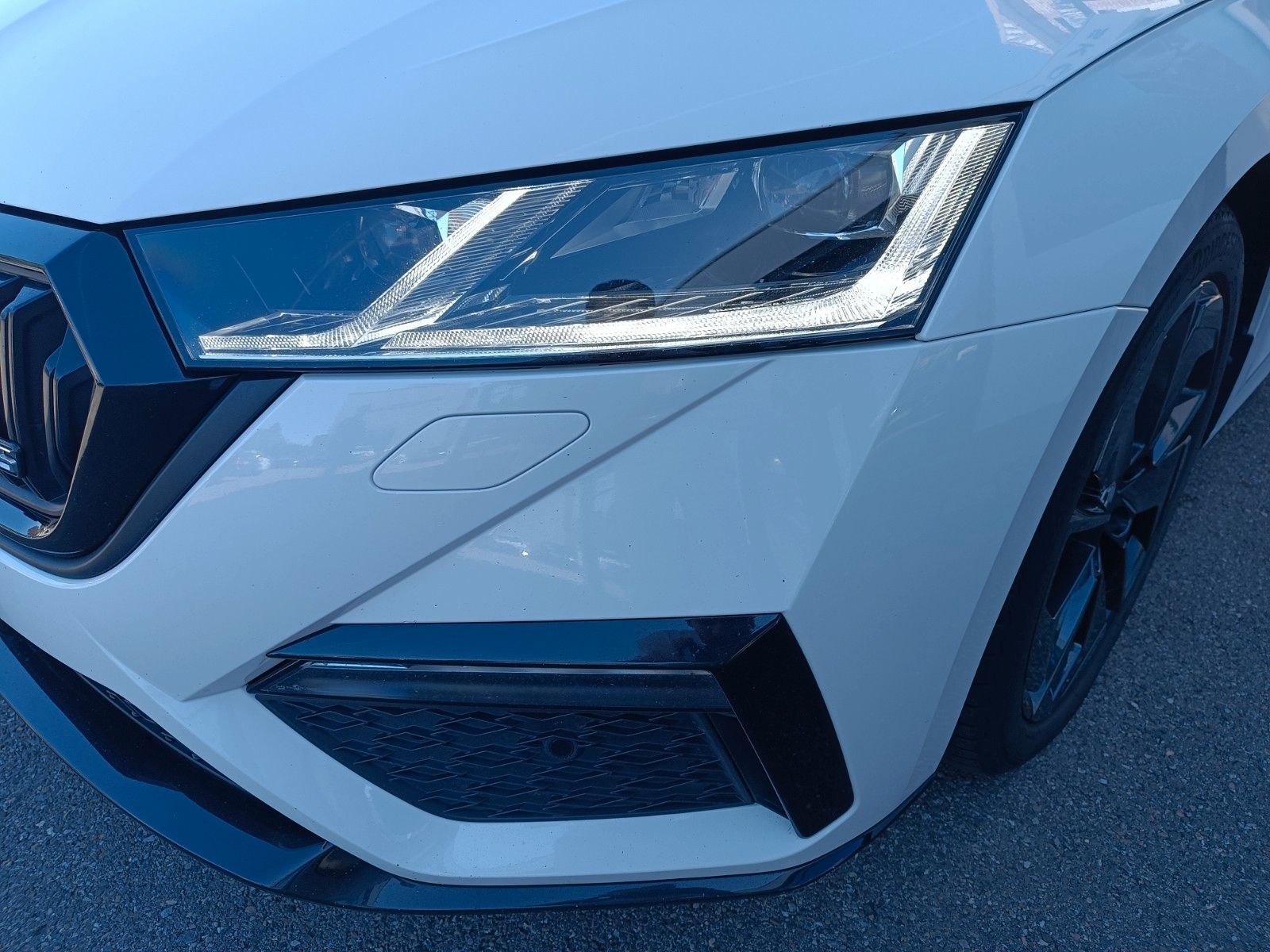 Fahrzeugabbildung SKODA Octavia Combi RS 2.0 TDI 147kW DSG ACC,