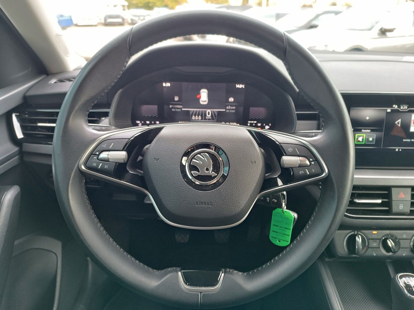 Fahrzeugabbildung SKODA Kamiq Essence 1.0 TSI 70kW SHZ, FSE, LED, PDC
