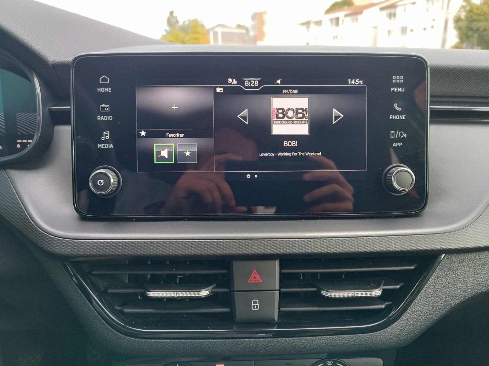 Fahrzeugabbildung SKODA Kamiq Essence 1.0 TSI 70kW SHZ, FSE, LED, PDC