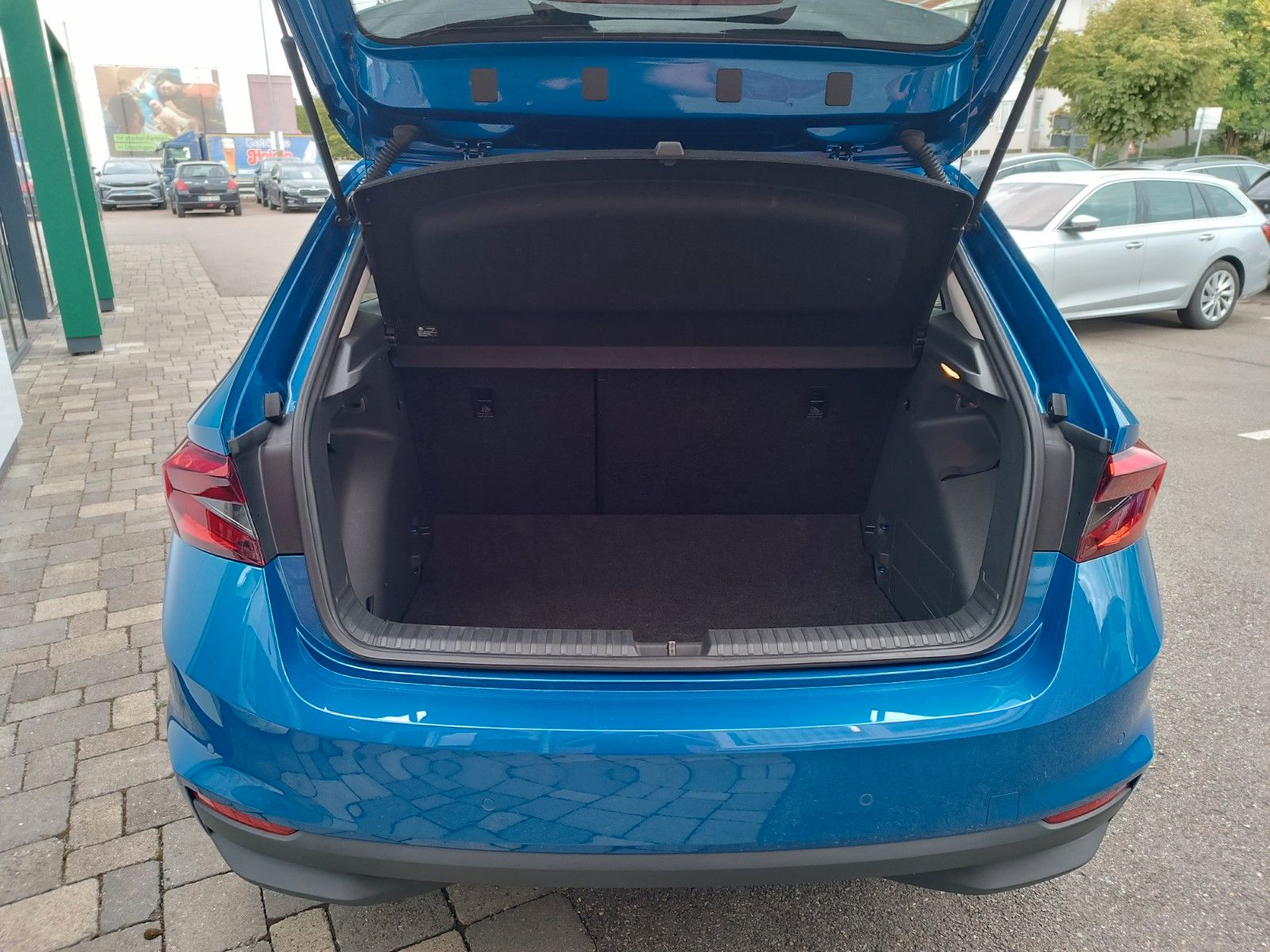 Fahrzeugabbildung SKODA Fabia Ambition 1.0 TSI 70kW ACC, SHZ, KESSY, LED