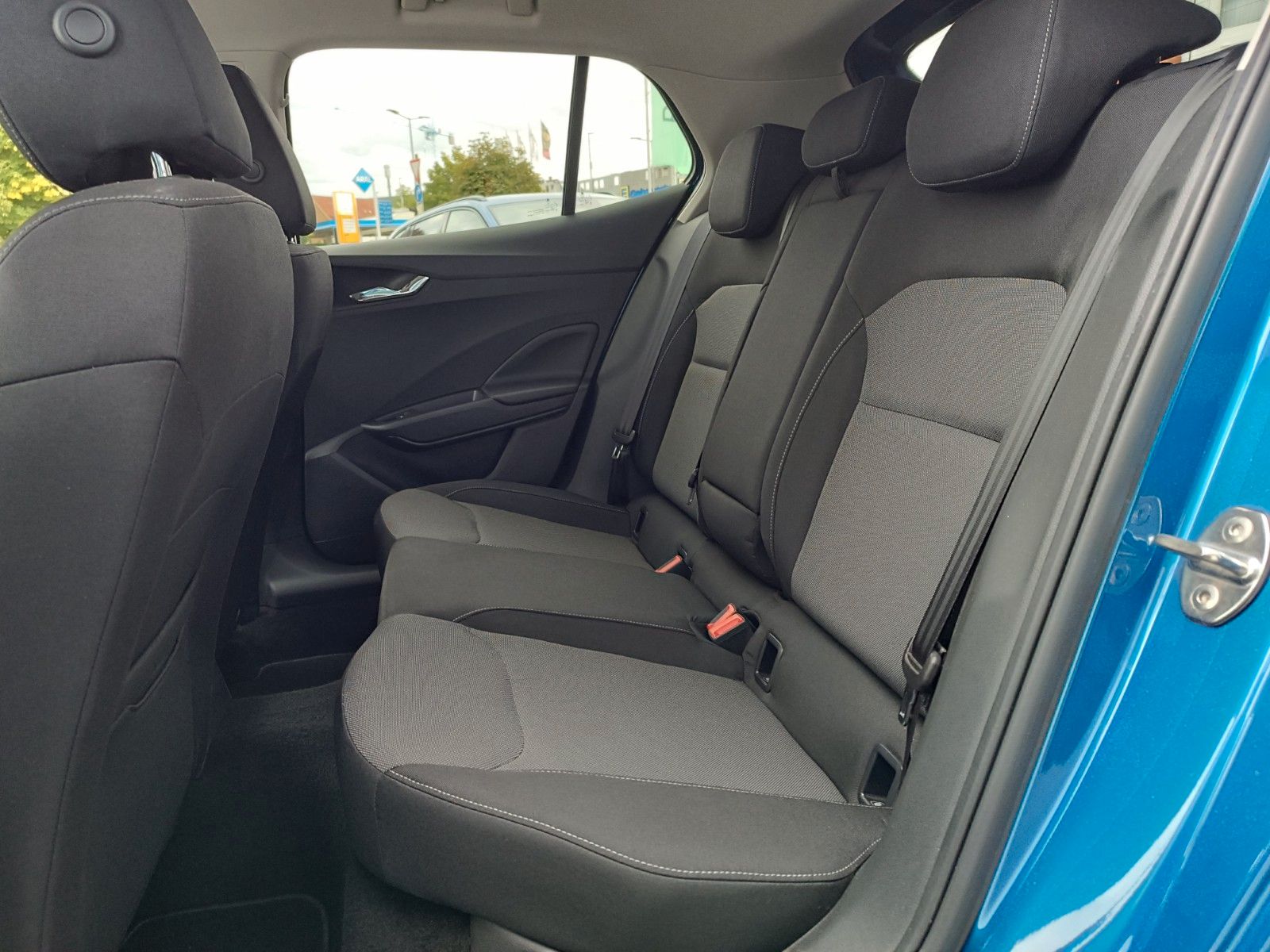 Fahrzeugabbildung SKODA Fabia Ambition 1.0 TSI 70kW ACC, SHZ, KESSY, LED
