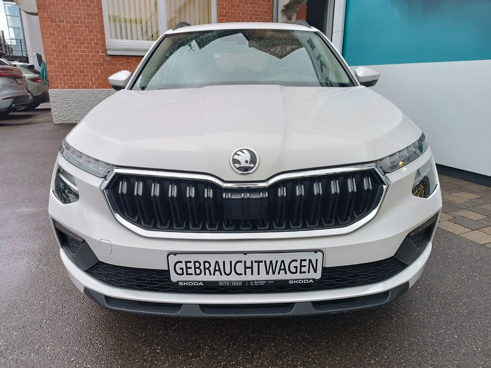 Fahrzeugabbildung SKODA Kamiq Essence 1.0 TSI 70kW SHZ, BLUETOOTH, LED