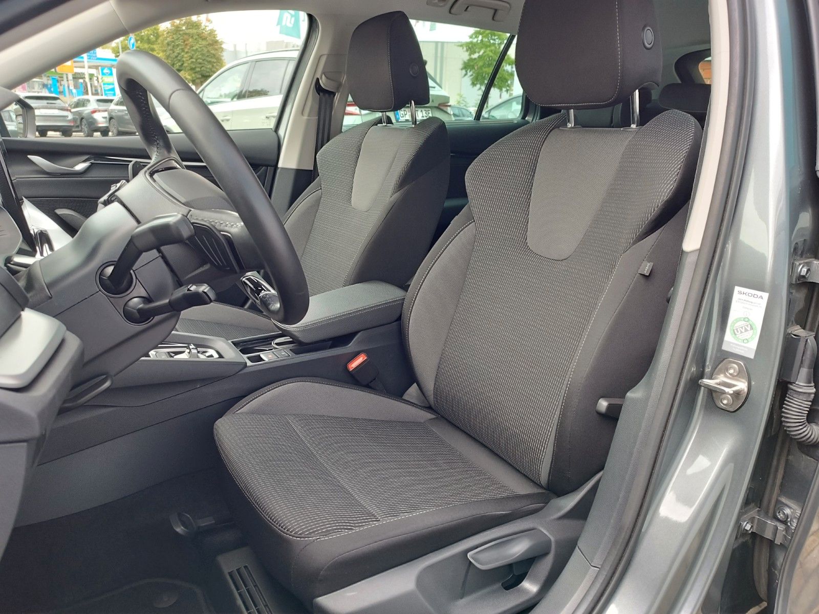 Fahrzeugabbildung SKODA Octavia Combi Selection 1,5 TSI mHEV 110 kW DSG