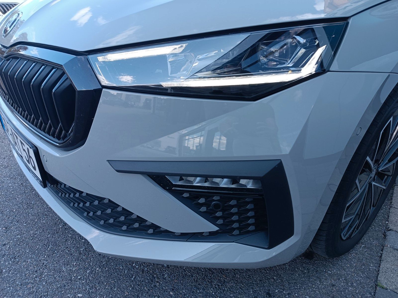 Fahrzeugabbildung SKODA Scala Selection 1.0 TSI, DSG, AHK, SH,SMART-L