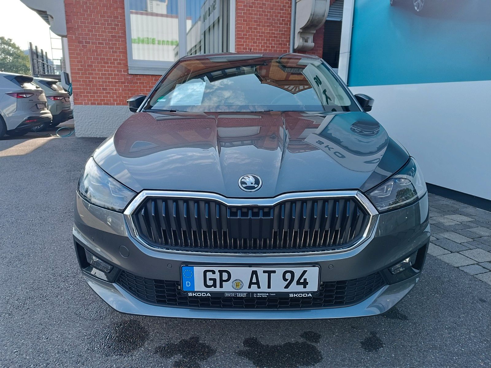 Fahrzeugabbildung SKODA Fabia Tour 1.0l TSI 85kW DSG LED,KAMERA,PDC,SHZ