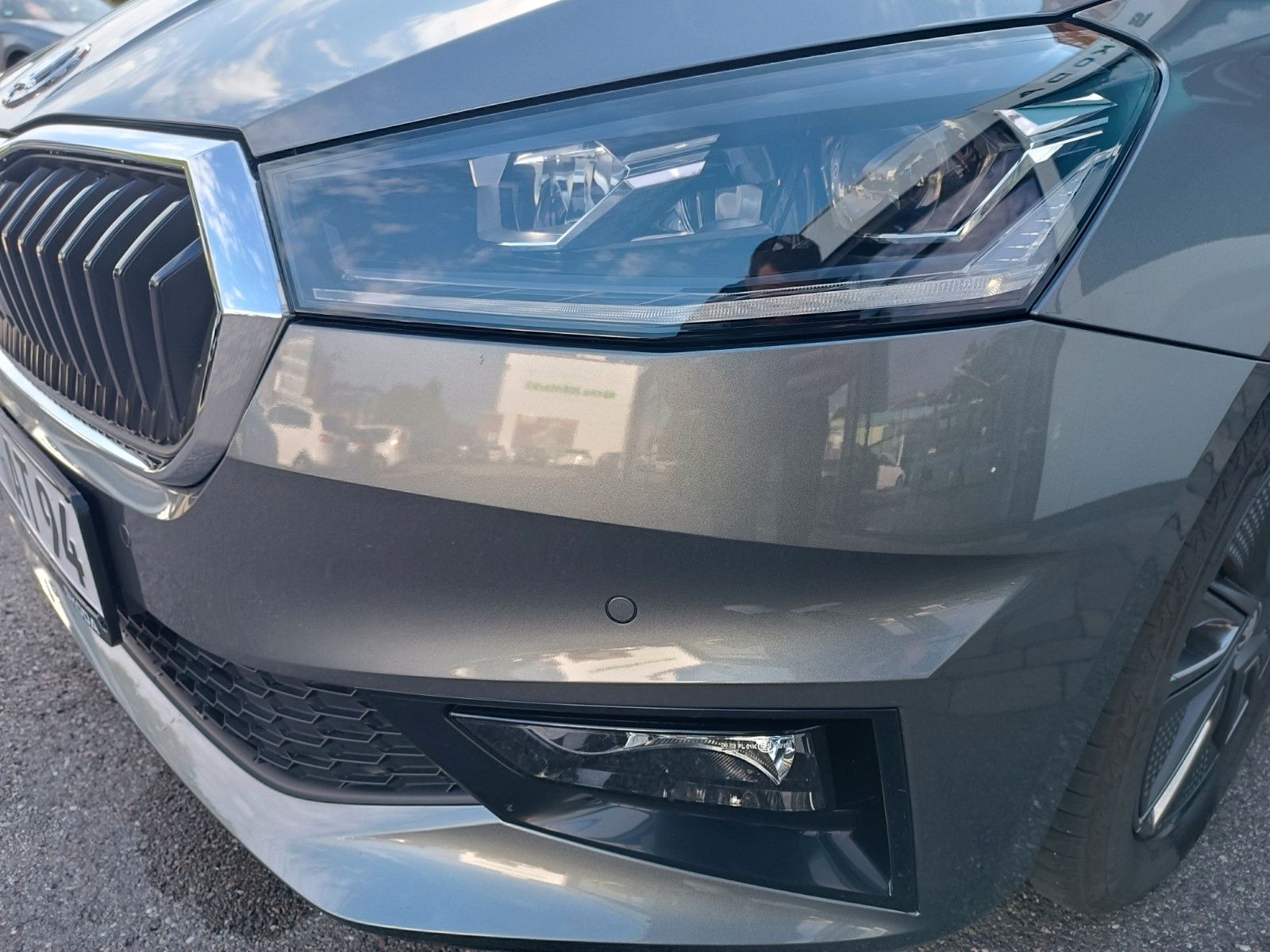 Fahrzeugabbildung SKODA Fabia Tour 1.0l TSI 85kW DSG LED,KAMERA,PDC,SHZ