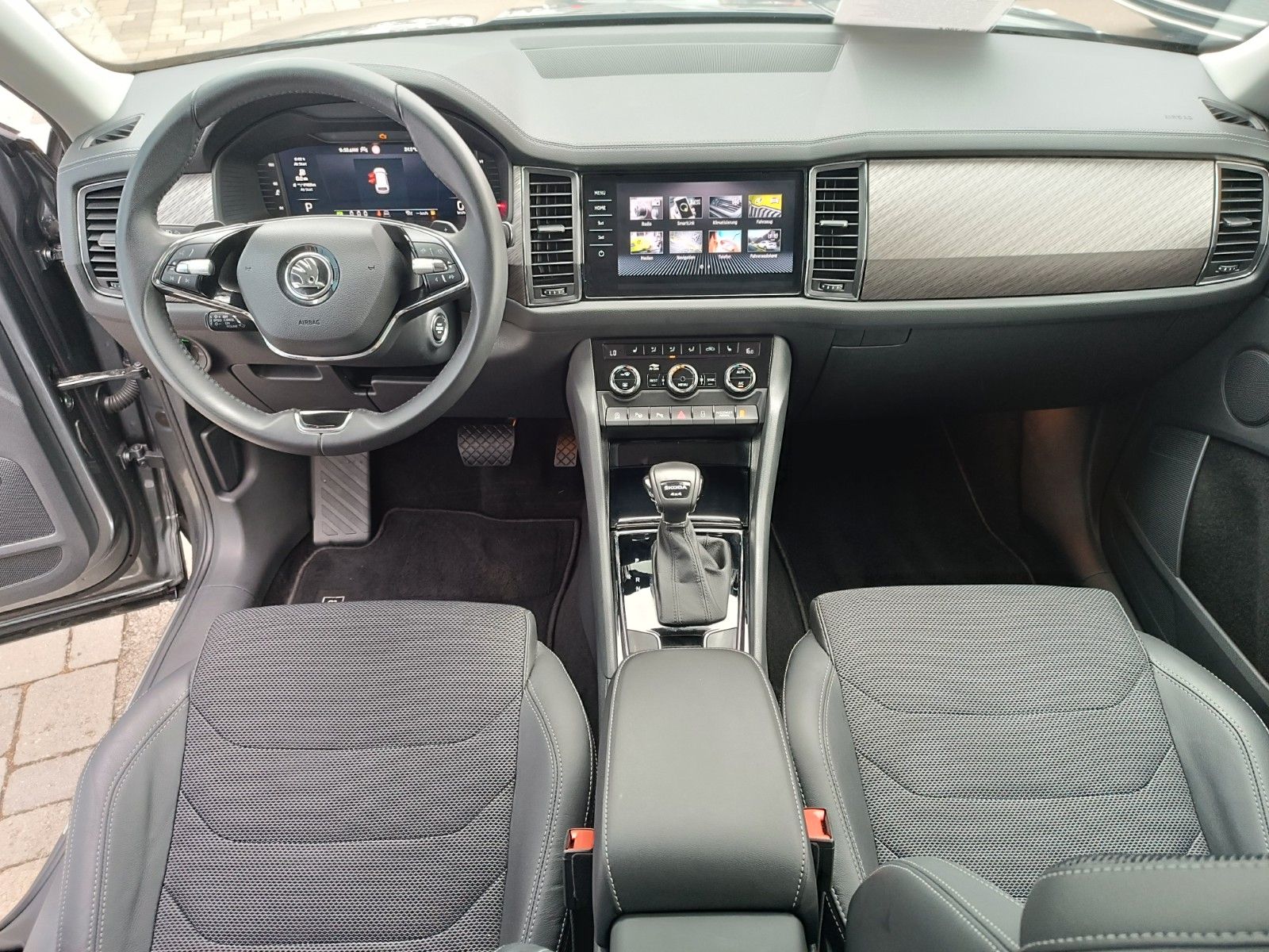 Fahrzeugabbildung SKODA Kodiaq Style 2,0 TDI 147 kW DSG 4x4 NAVI,MATRIX