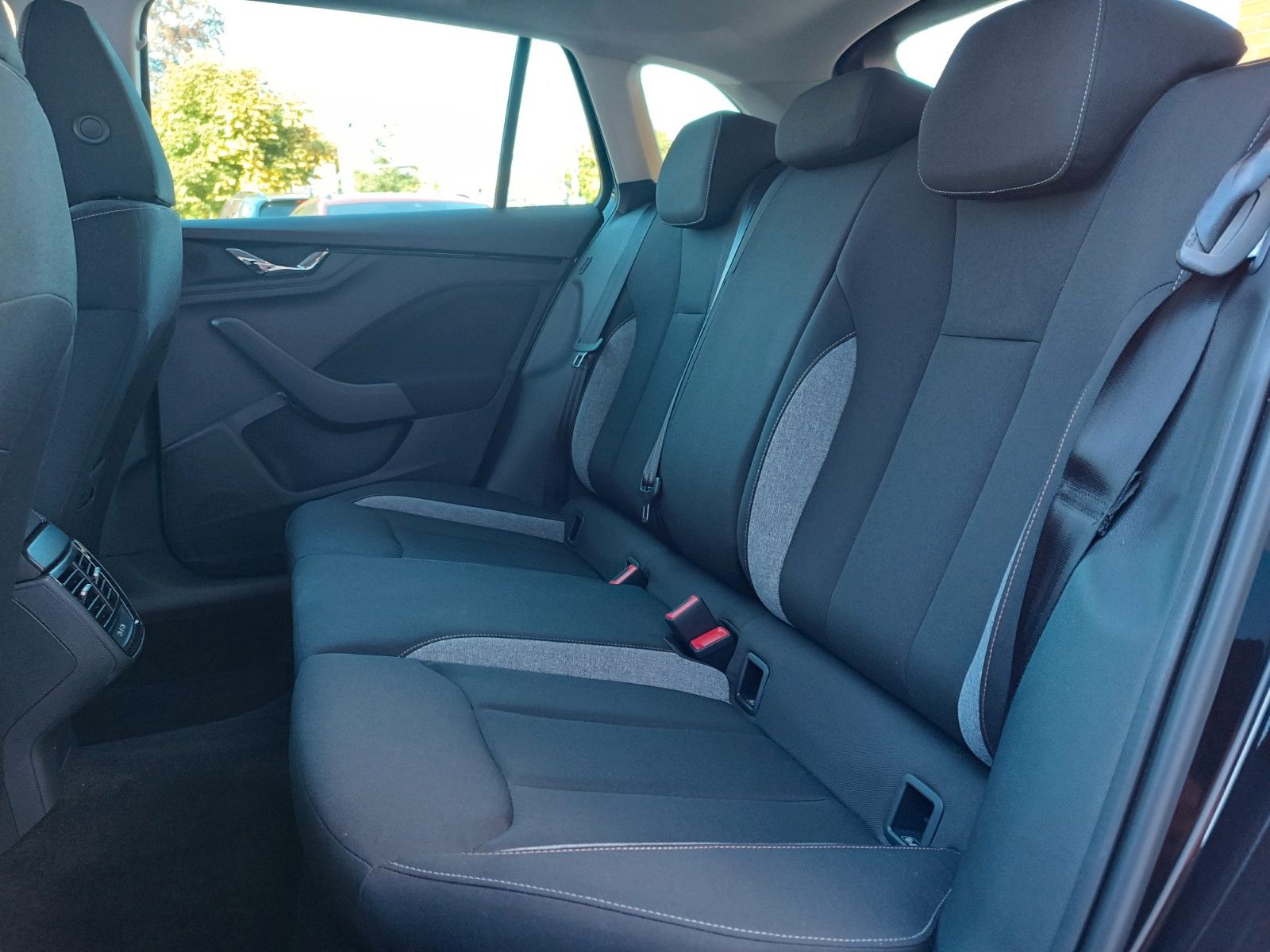 Fahrzeugabbildung SKODA Scala Balance 1.5 TSI DSG,AHK,SH,CLIMA,SMART-L