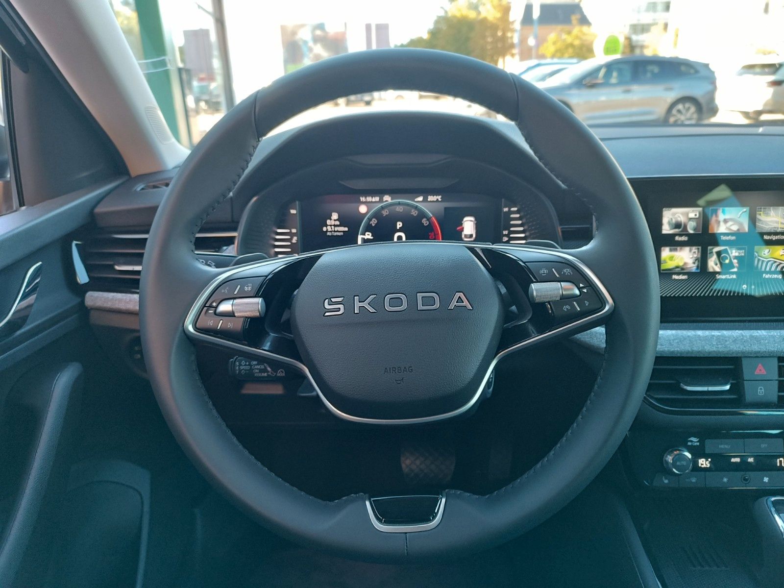 Fahrzeugabbildung SKODA Scala Balance 1.5 TSI DSG,AHK,SH,CLIMA,SMART-L