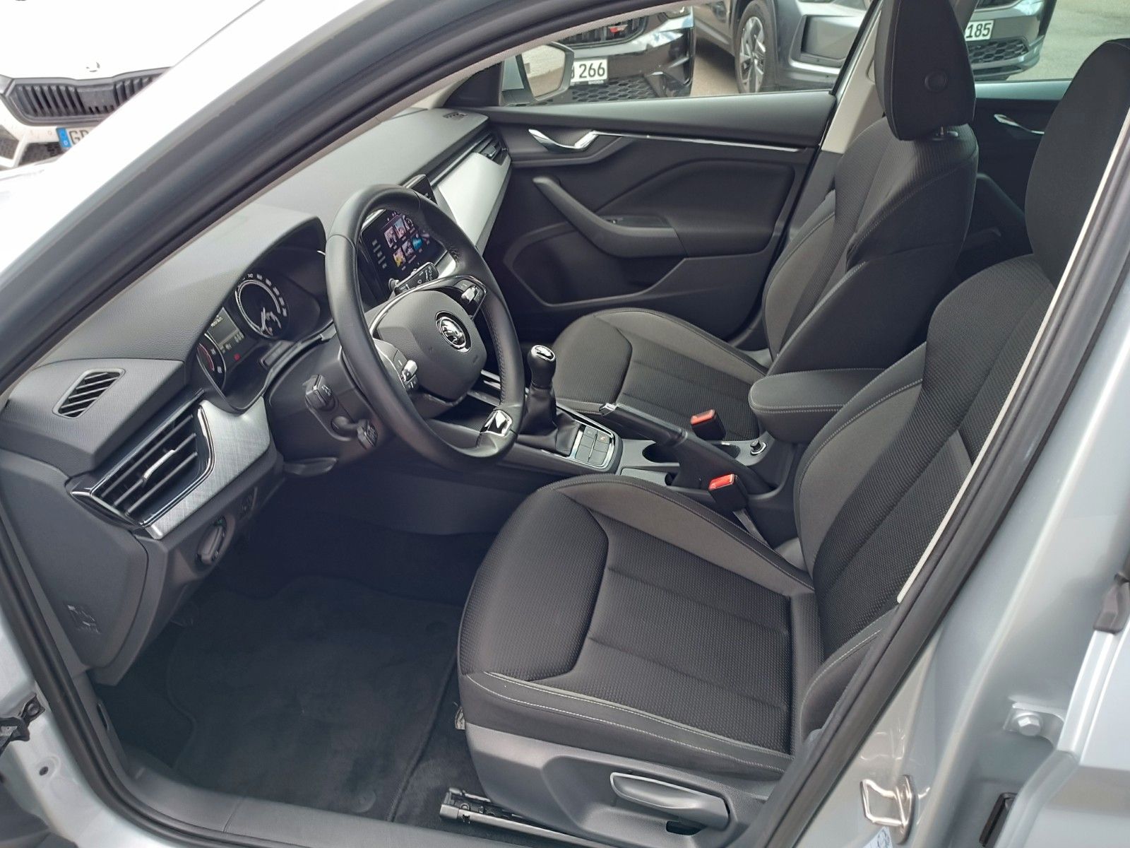 Fahrzeugabbildung SKODA Kamiq Tour 1.0 TSI 81 KW ACC, LED, SHZ, CLIMA