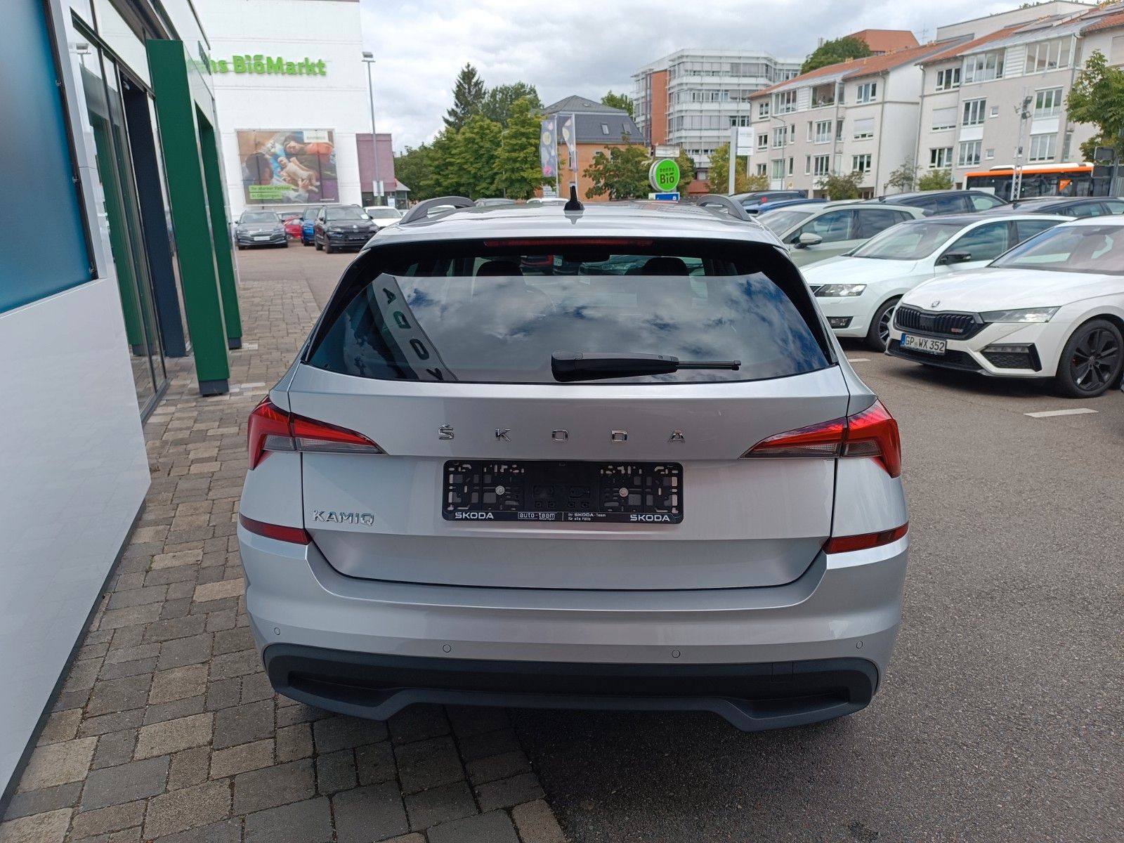 Fahrzeugabbildung SKODA Kamiq Tour 1.0 TSI 81 KW ACC, LED, SHZ, CLIMA