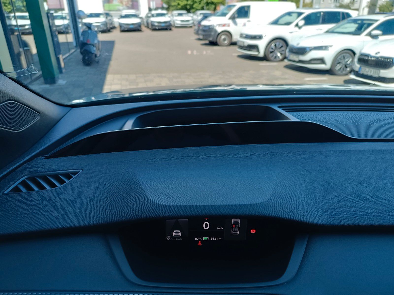 Fahrzeugabbildung SKODA Elroq Sportline 140kW MJ 2027 CANTON,HEAD-UP