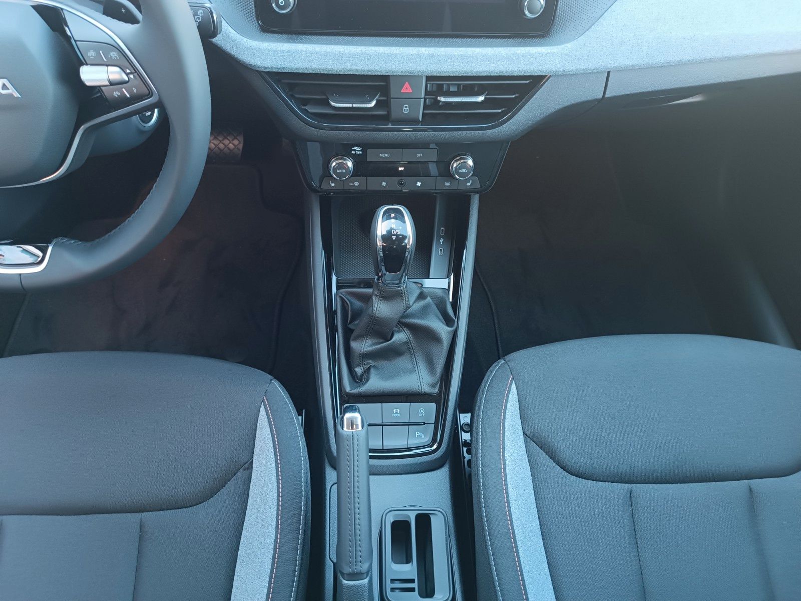 Fahrzeugabbildung SKODA Kamiq Balance 1,0 TSI 85 kW DSG AHK,ACC,LED,SHZ