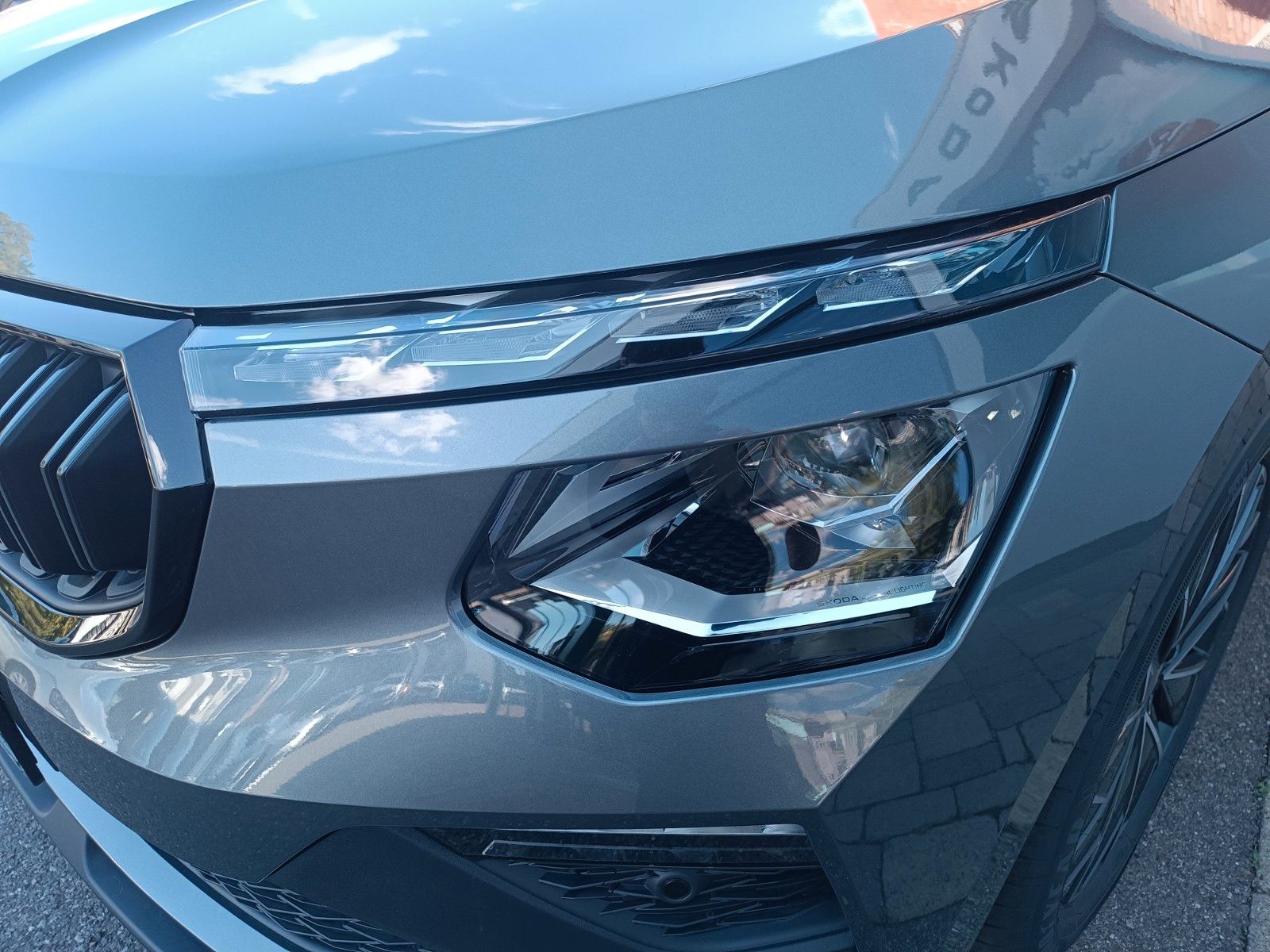 Fahrzeugabbildung SKODA Kamiq Balance 1,0 TSI 85 kW DSG AHK,ACC,LED,SHZ