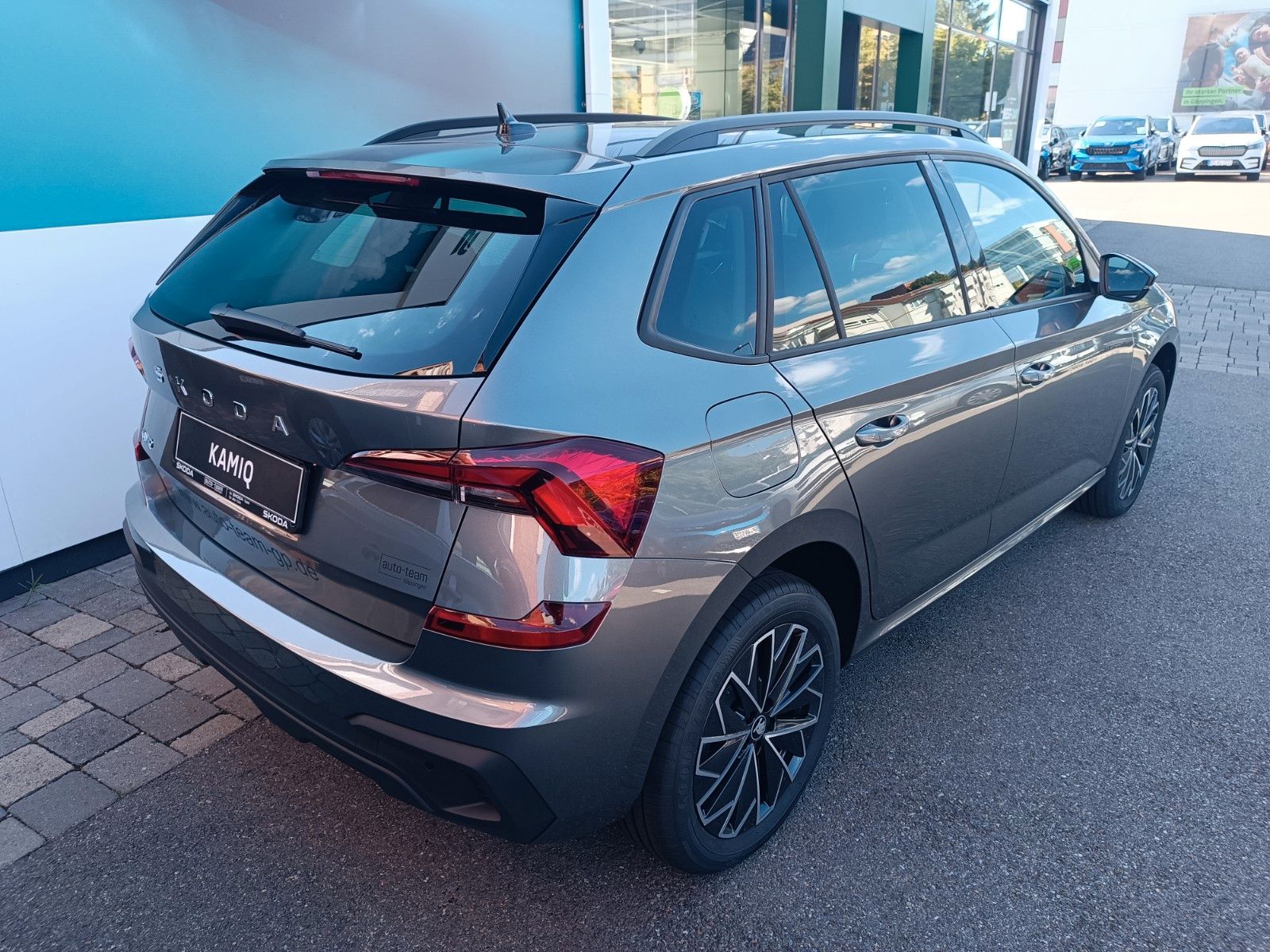 Fahrzeugabbildung SKODA Kamiq Balance 1,0 TSI 85 kW DSG AHK,ACC,LED,SHZ