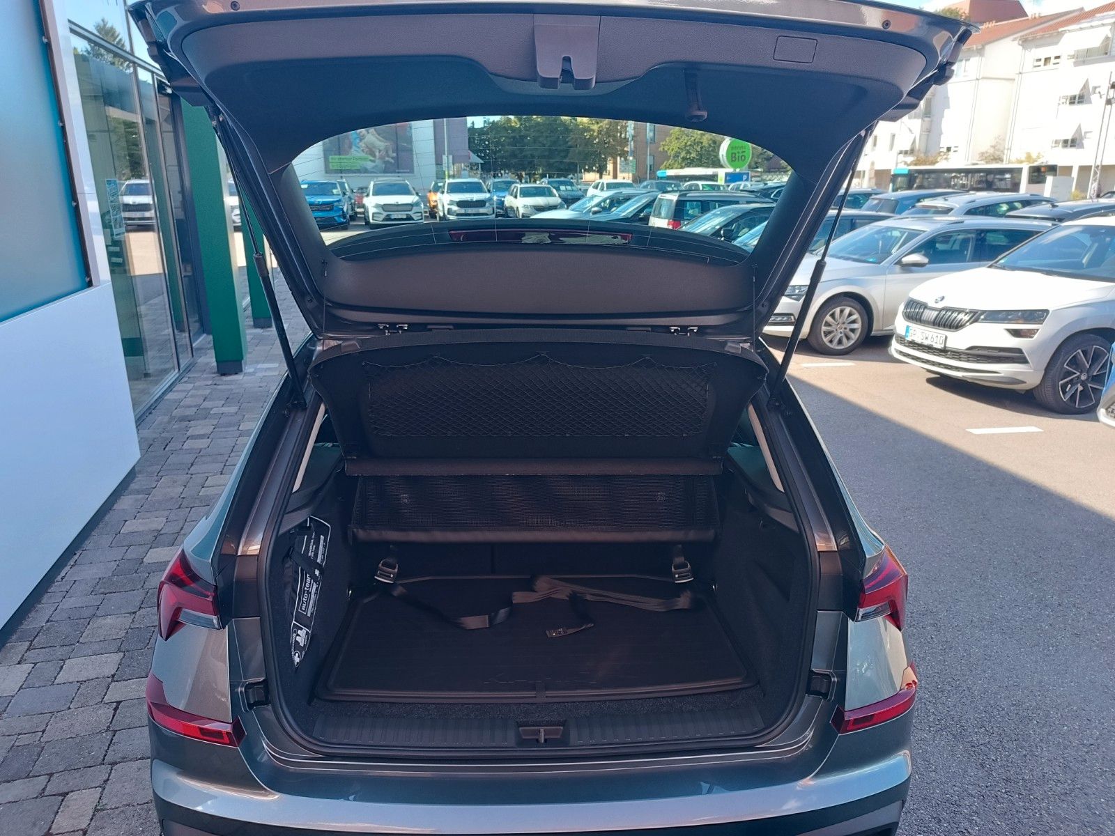 Fahrzeugabbildung SKODA Kamiq Balance 1,0 TSI 85 kW DSG AHK,ACC,LED,SHZ