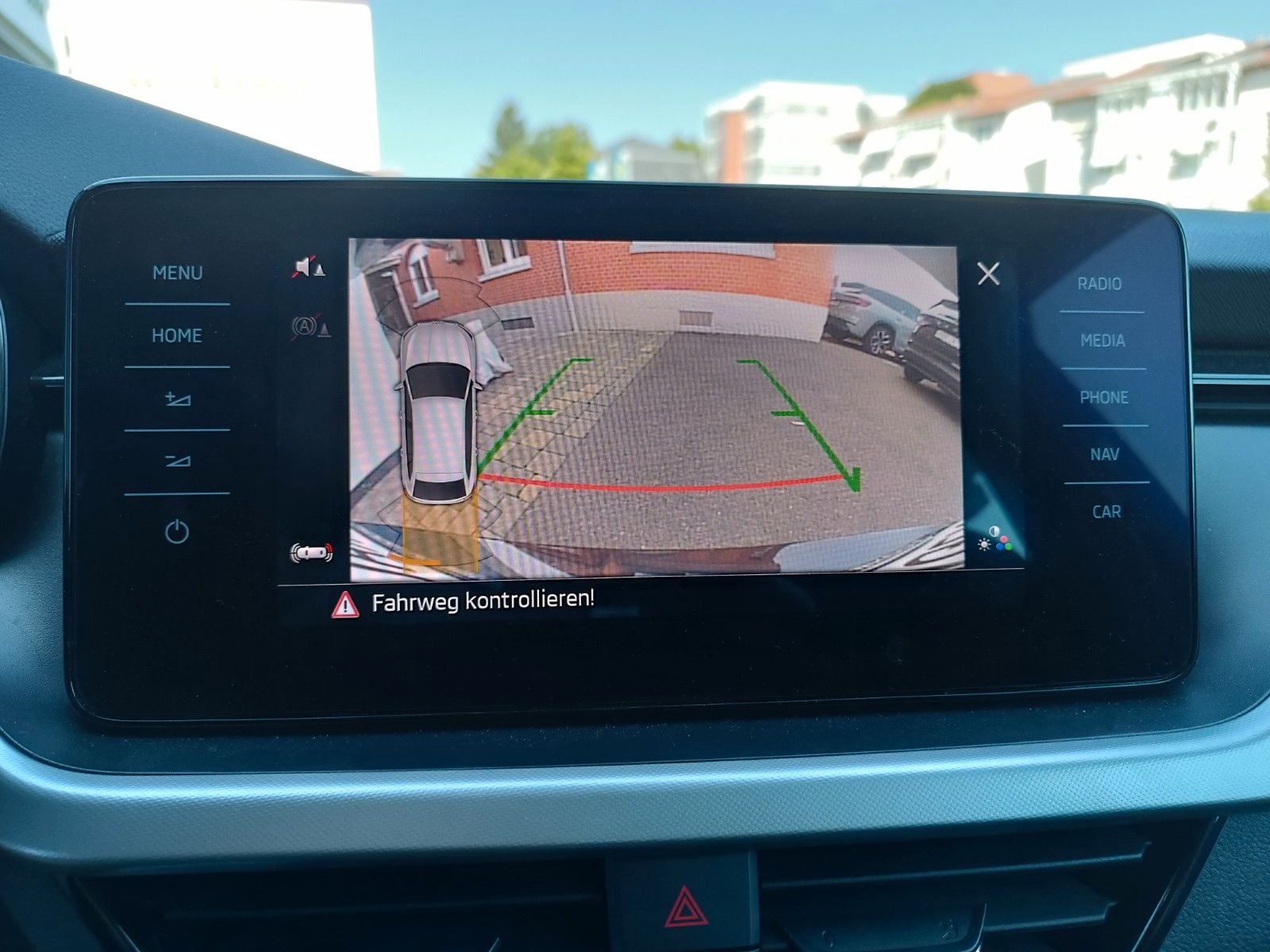 Fahrzeugabbildung SKODA Scala Ambition 1.0 TSI,DSG,CLIMA,PDC,SMART-L