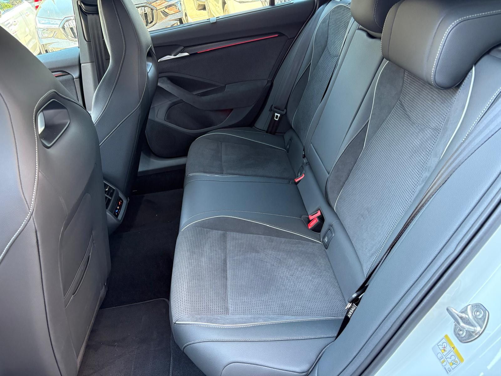 Fahrzeugabbildung SKODA Superb Combi Sportline 1.5 TSI iV AHK Headup