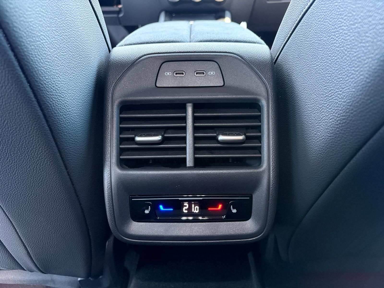 Fahrzeugabbildung SKODA Superb Combi Sportline 1.5 TSI iV AHK Headup