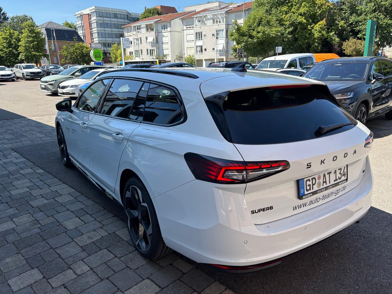 Fahrzeugabbildung SKODA Superb Combi Sportline 1.5 TSI iV AHK Headup