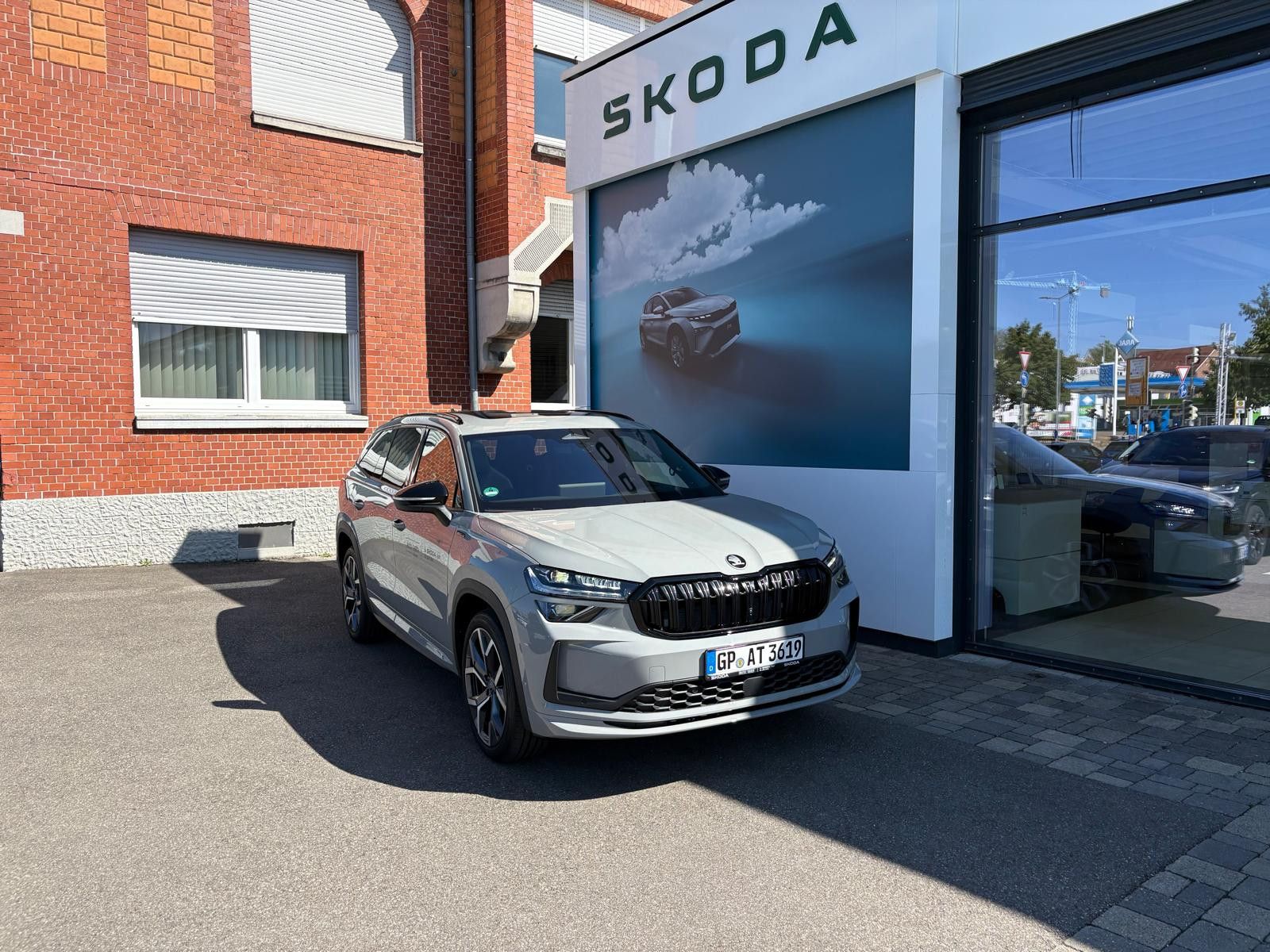 SKODA Kodiaq Sportline 2.0 TDI DSG 4x4 Pano 7Sitz. AHK
