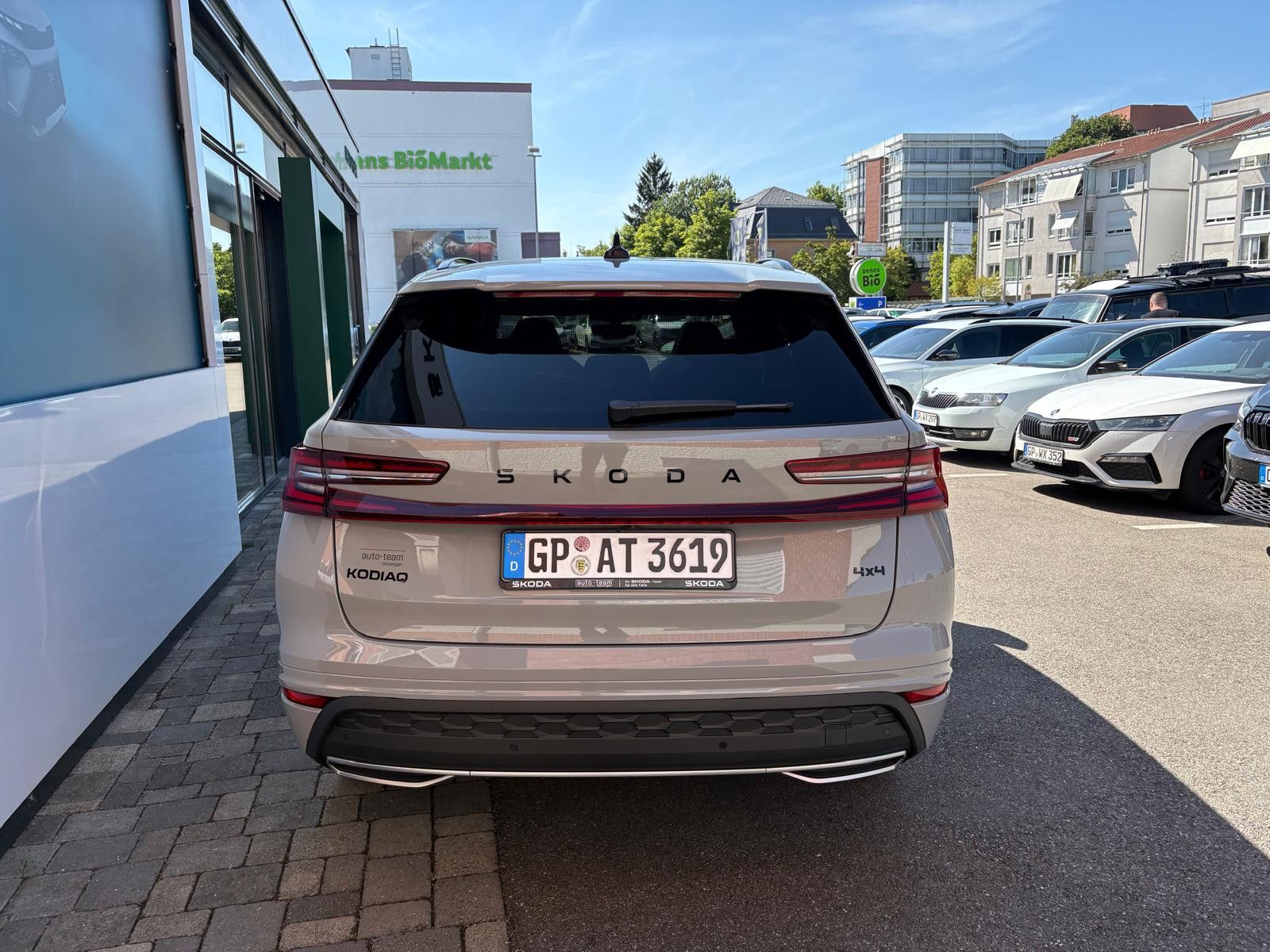 Fahrzeugabbildung SKODA Kodiaq Sportline 2.0 TDI DSG 4x4 Pano 7Sitz. AHK