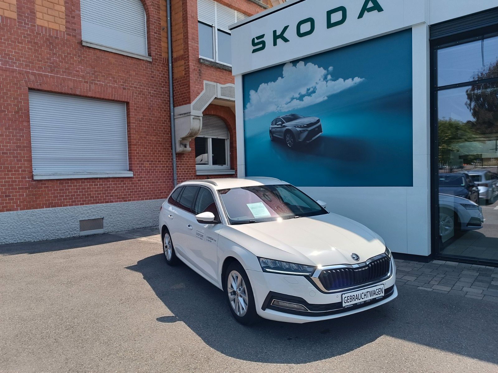 SKODA Octavia Combi Style 2.0 TDI DSG NAV, LED