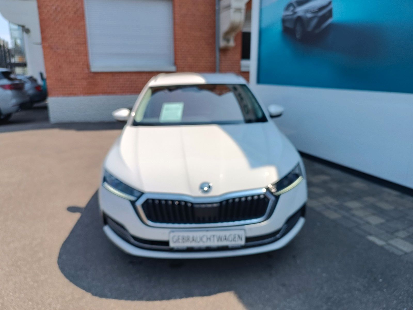 Fahrzeugabbildung SKODA Octavia Combi Style 2.0 TDI DSG NAV, LED