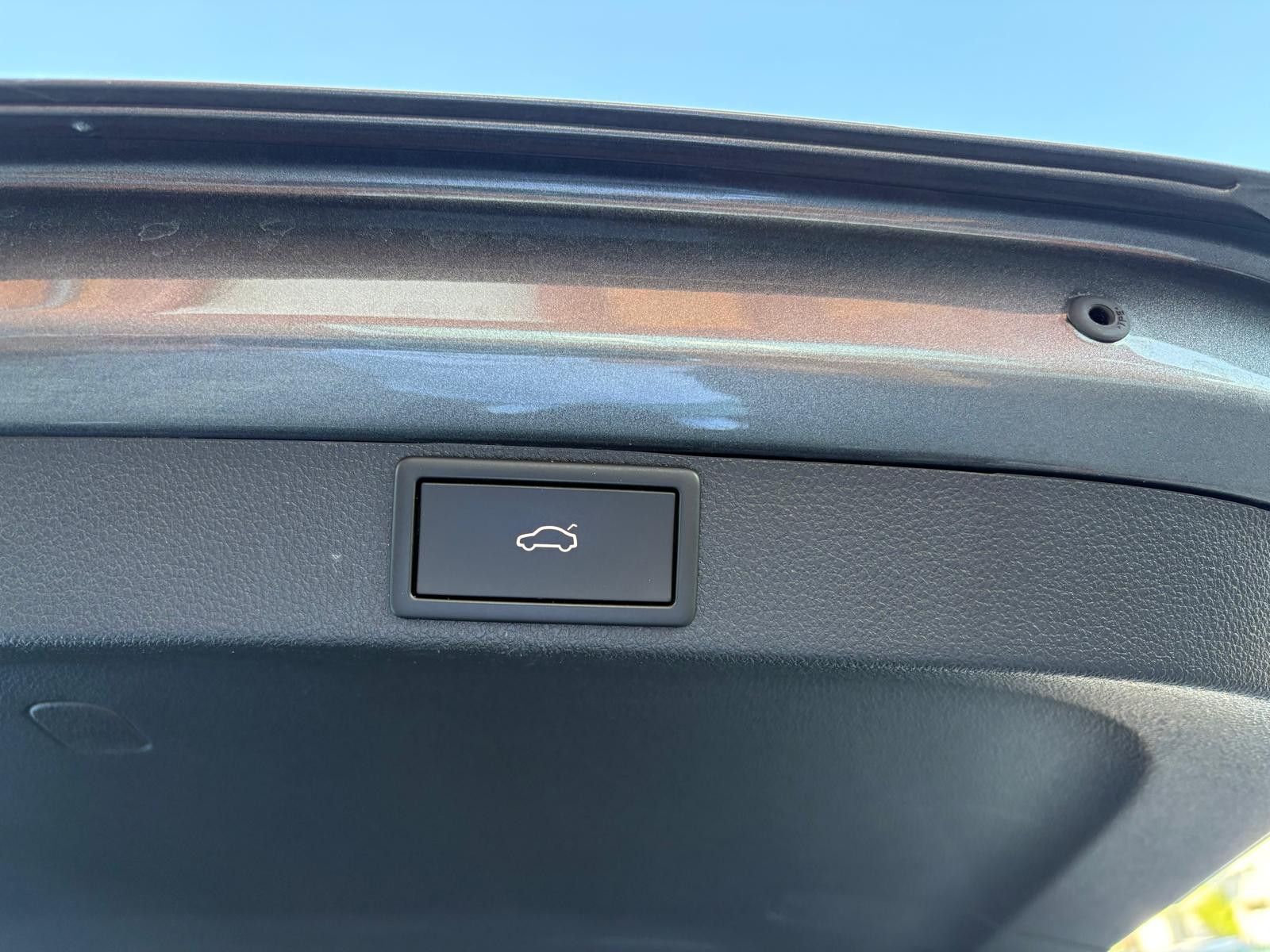 Fahrzeugabbildung SKODA Octavia Combi Style 2.0 TDI DSG AHK NAV ACC