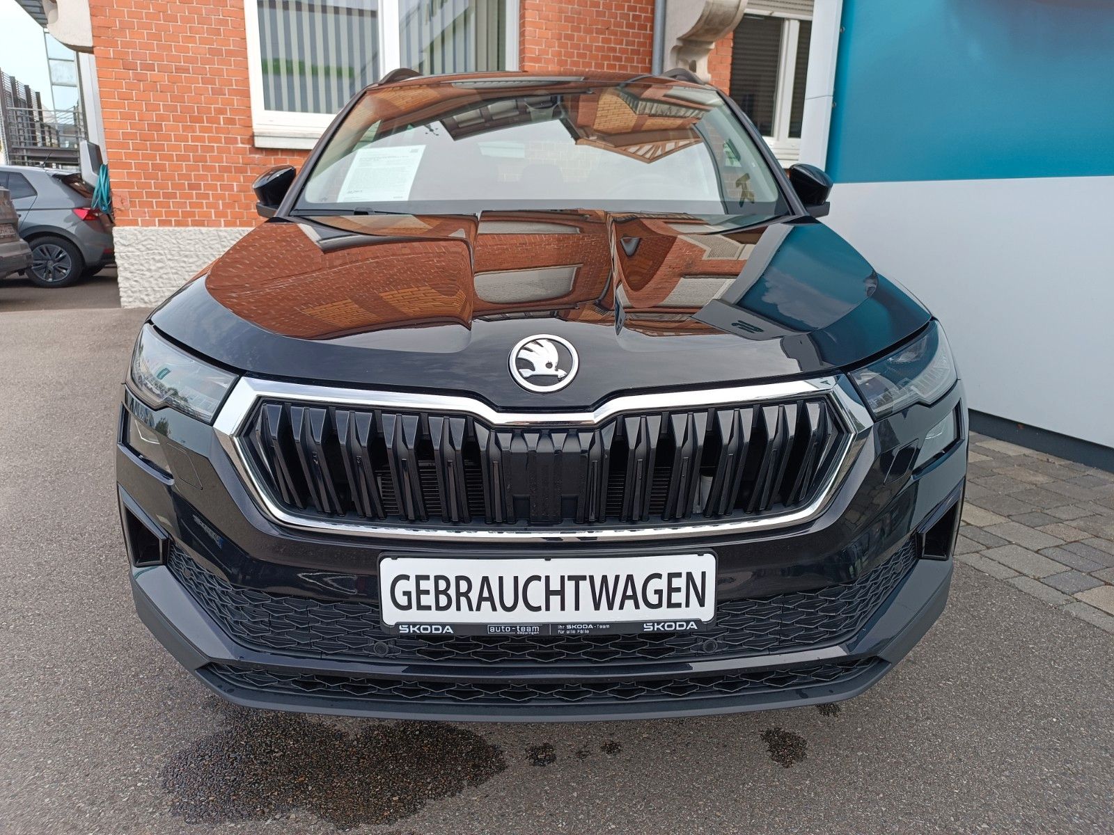 Fahrzeugabbildung SKODA Karoq Tour 2.0 TDI 85kW 6 Gang Schaltgetr. AHK