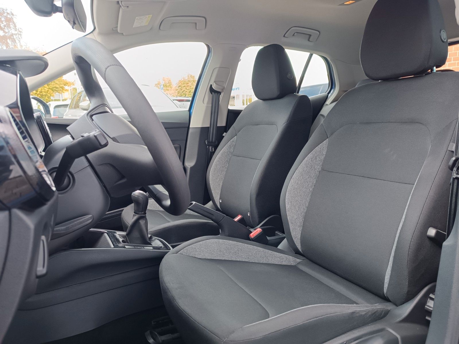 Fahrzeugabbildung SKODA Fabia Active 1,0l MPI 59kW schaltg. FSE, CARPLAY
