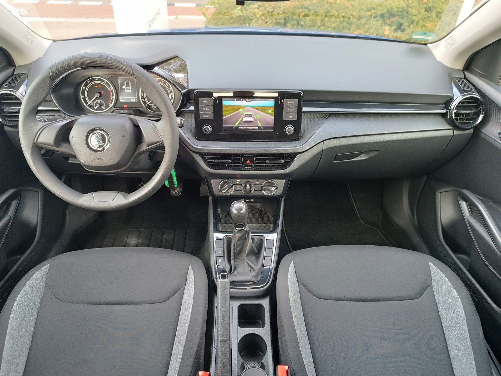 Fahrzeugabbildung SKODA Fabia Active 1,0l MPI 59kW schaltg. FSE, CARPLAY