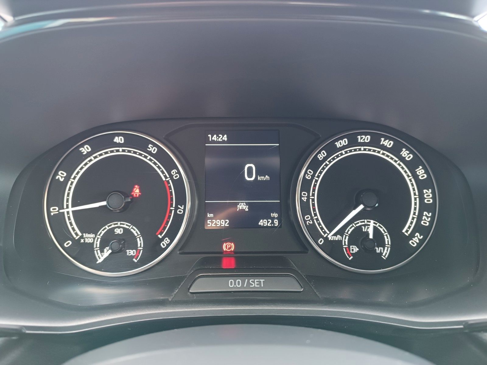 Fahrzeugabbildung SKODA Fabia Active 1,0l MPI 59kW schaltg. FSE, CARPLAY