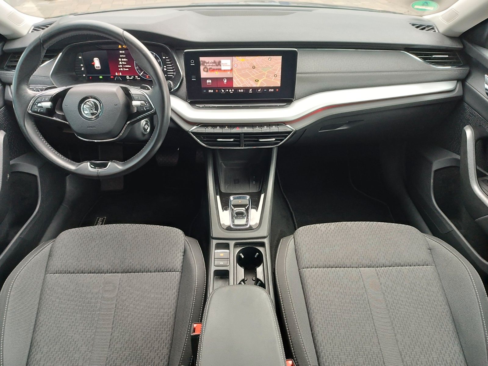 Fahrzeugabbildung SKODA Octavia Combi Selection Plus 1.5 TSI DSG 110kW